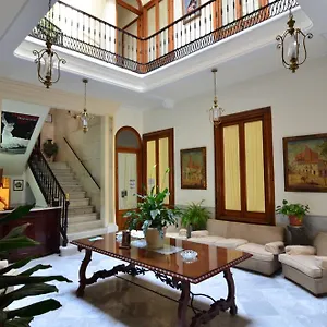  Hotel Nuevo España